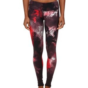 Alo Airbrush Legging - Ruby Red & Smoke